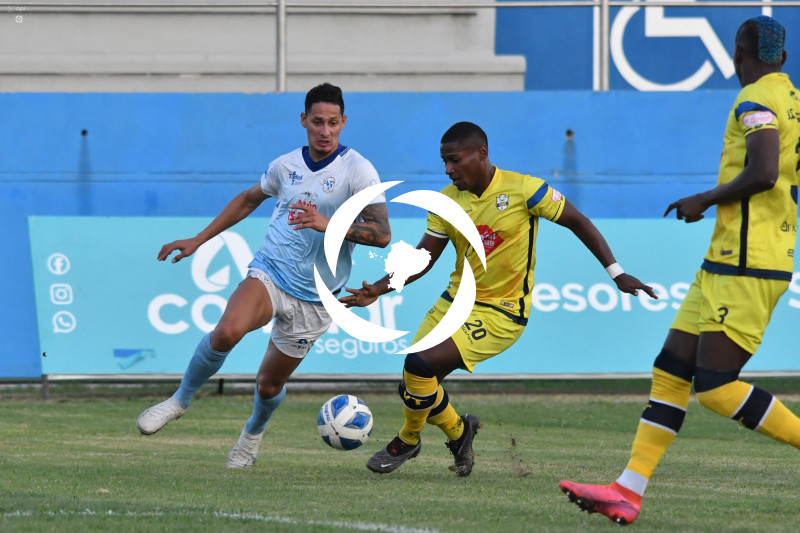 FBL-LIGAPRO-MANTA - VARGAS TORRES