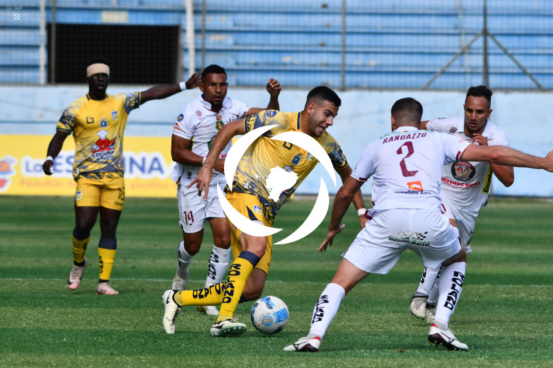 FBL-LIGAPRO-DELFIN-MUSHUC RUNA