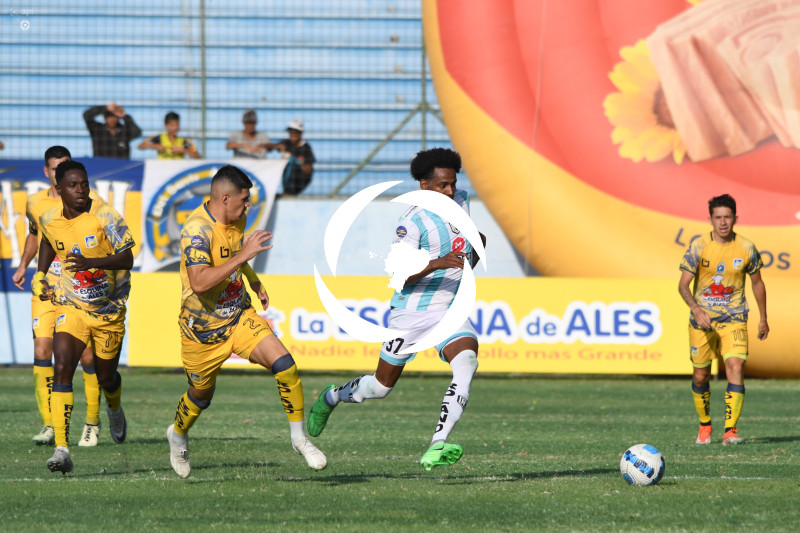 FBL-LIGAPRO-DELFIN-CUMBAYA