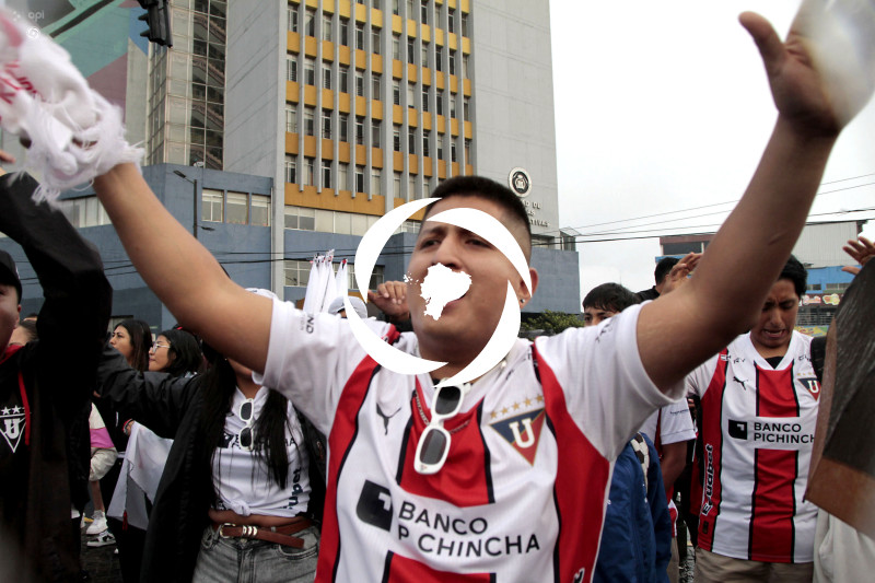 FBL-FESTEJOS-HINCHAS-LIGA-DE-QUITO