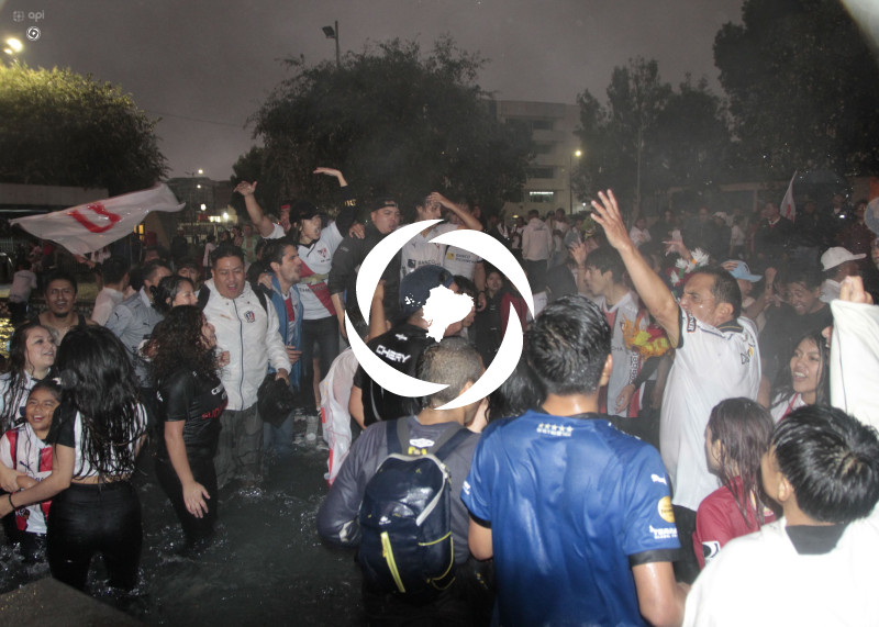 FBL-FESTEJOS-HINCHAS-LIGA-DE-QUITO