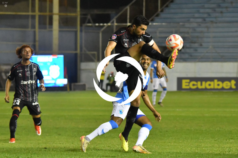 FBL-LIGAPRO-MANTA-TECNICO UNIVERSITARIO