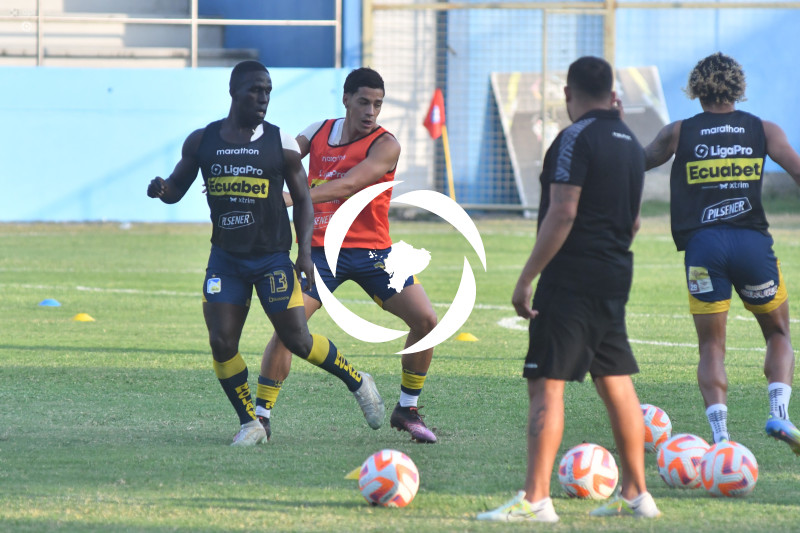 FBL-LIGAPRO-DELFIN-MUSHUC RUNA