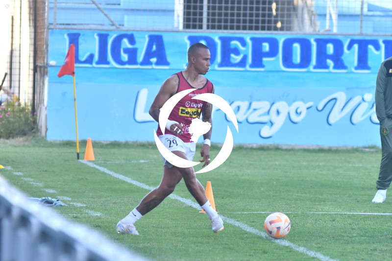 FBL-LIGAPRO-DELFIN-MUSHUC RUNA