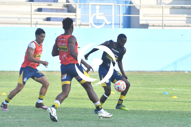 FBL-LIGAPRO-DELFIN-MUSHUC RUNA