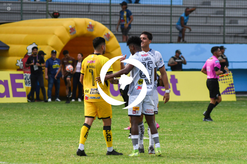 FBL-LIGAPRO-DELFIN-MANTA