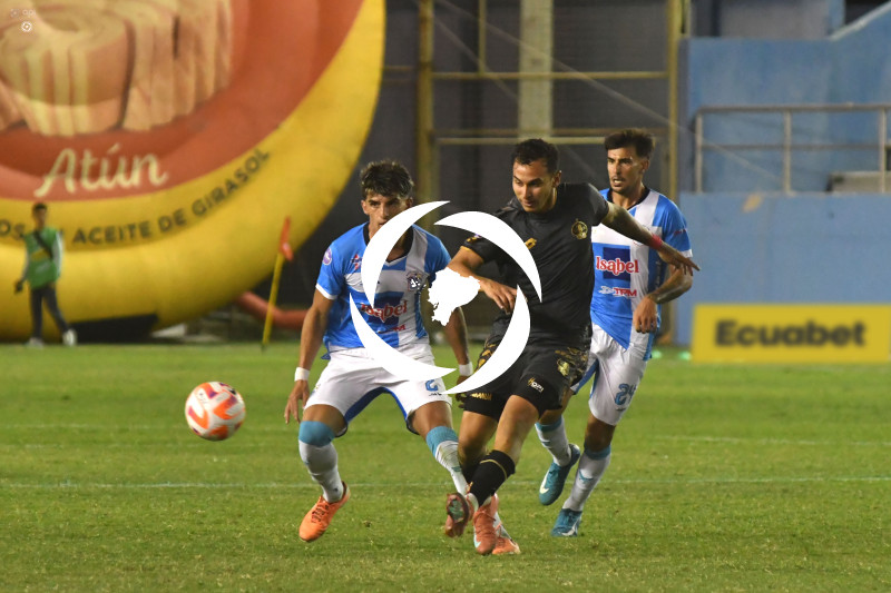 FBL-LIGA ECUABET-MANTA-AUCAS