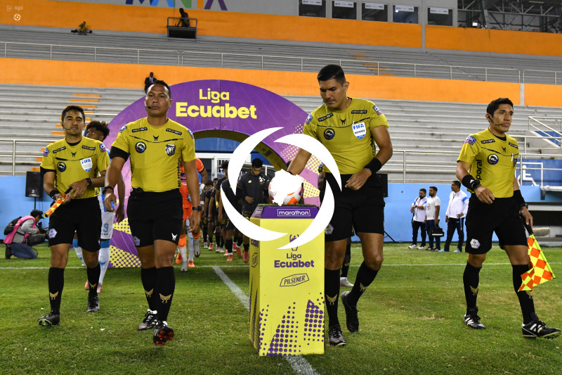 FBL-LIGA ECUABET-MANTA-AUCAS