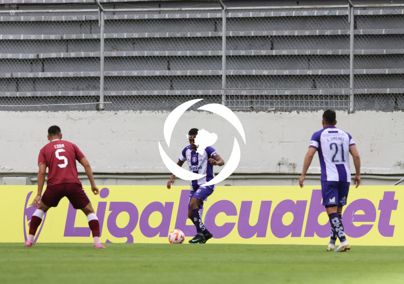 FBL LIGA ECUABET VINO TINTO VS TECNICO UNIVERSITARIO