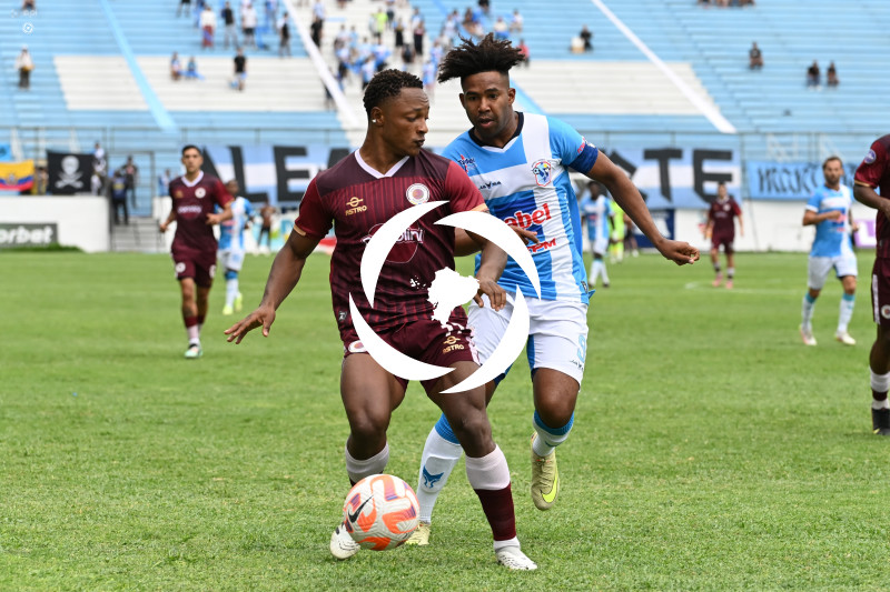FBL-LIGA ECUABET-MANTA-VINO TINTO