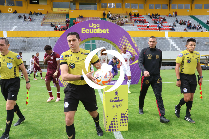 FBL LIGAECUABET VINOTINTO VS MUSHUC RUNA