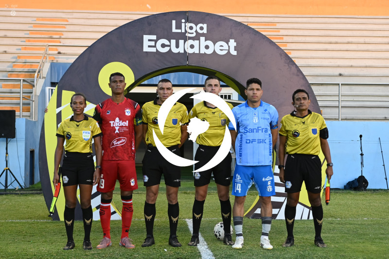 FBL-LIGA ECUABET-MANTA-MACARA