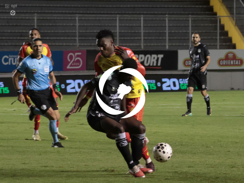 FBL LIGAECUABET AUCAS VS MANTA